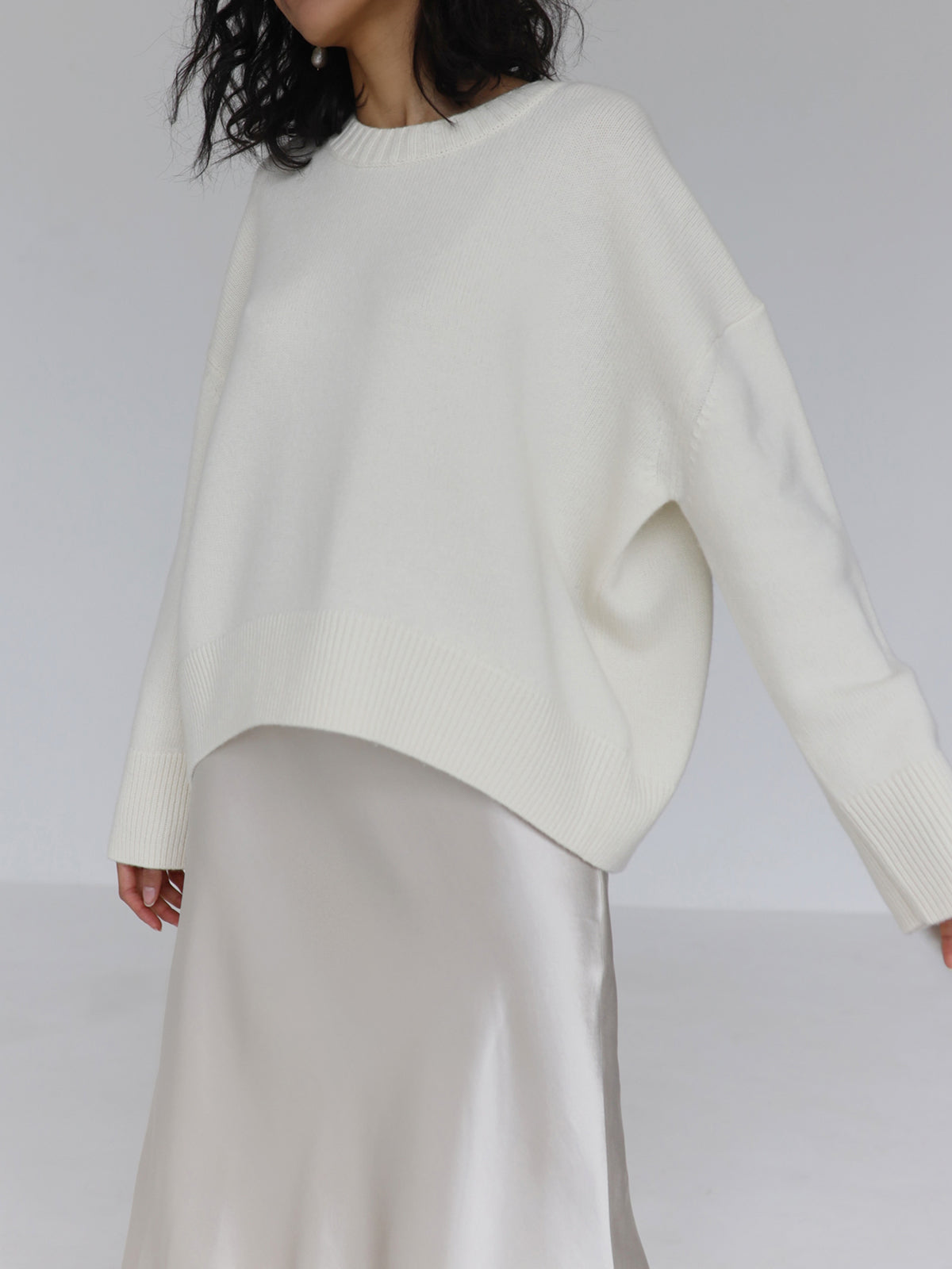 Sweter Oversize Okrągły Dekolt Dzianinowy Lato