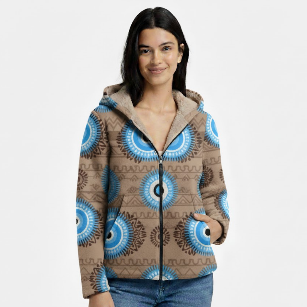 Damski płaszcz z kapturem i podszewką w kwiaty