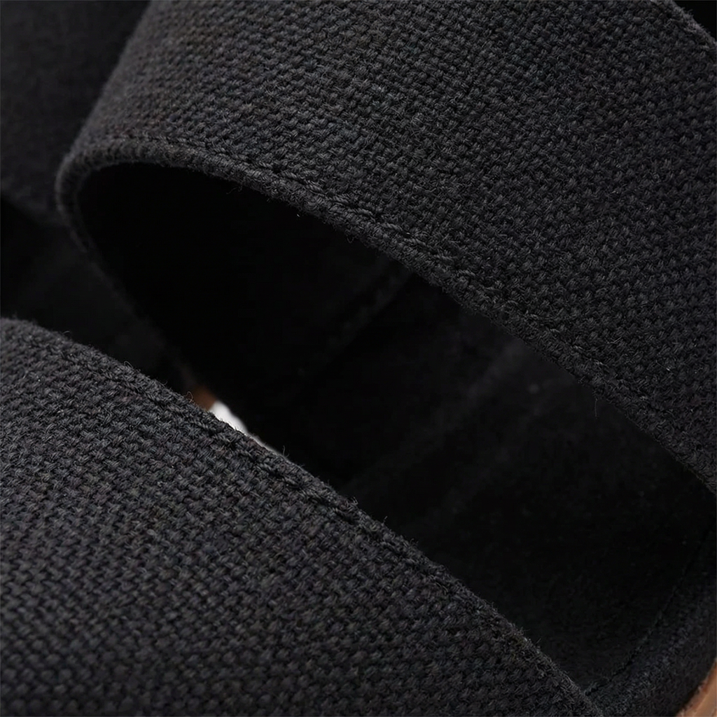 Czółenka Milan z Zakrytymi Palcami – Geometryczna Skóra PU, Wkładka CloudBound, Zamek Boczny