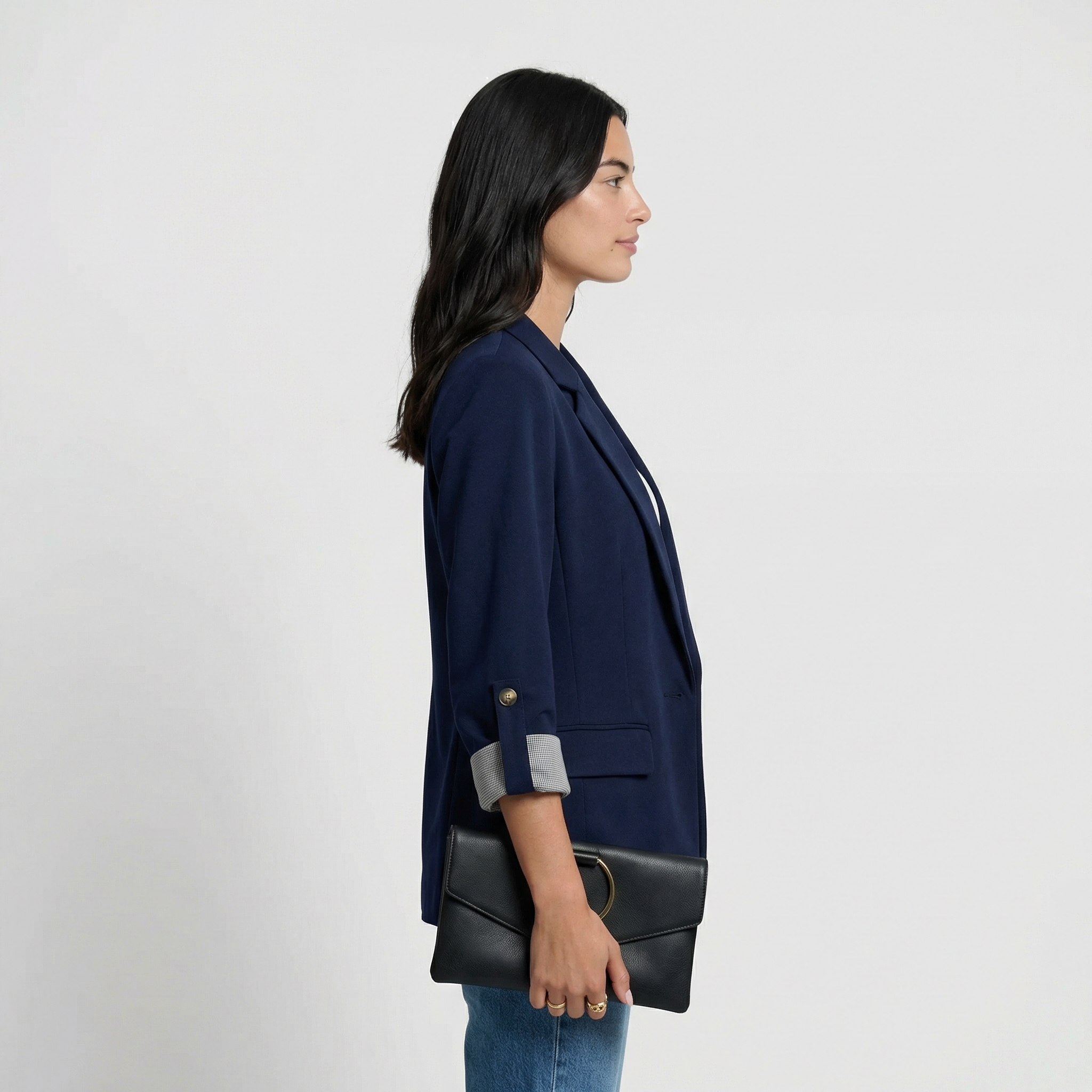 Damska Marynarka Taliowana – Podwijane Rękawy z Podszewką w Paski, Usztywniane Klapy, Zapięcie na Jeden Guzik